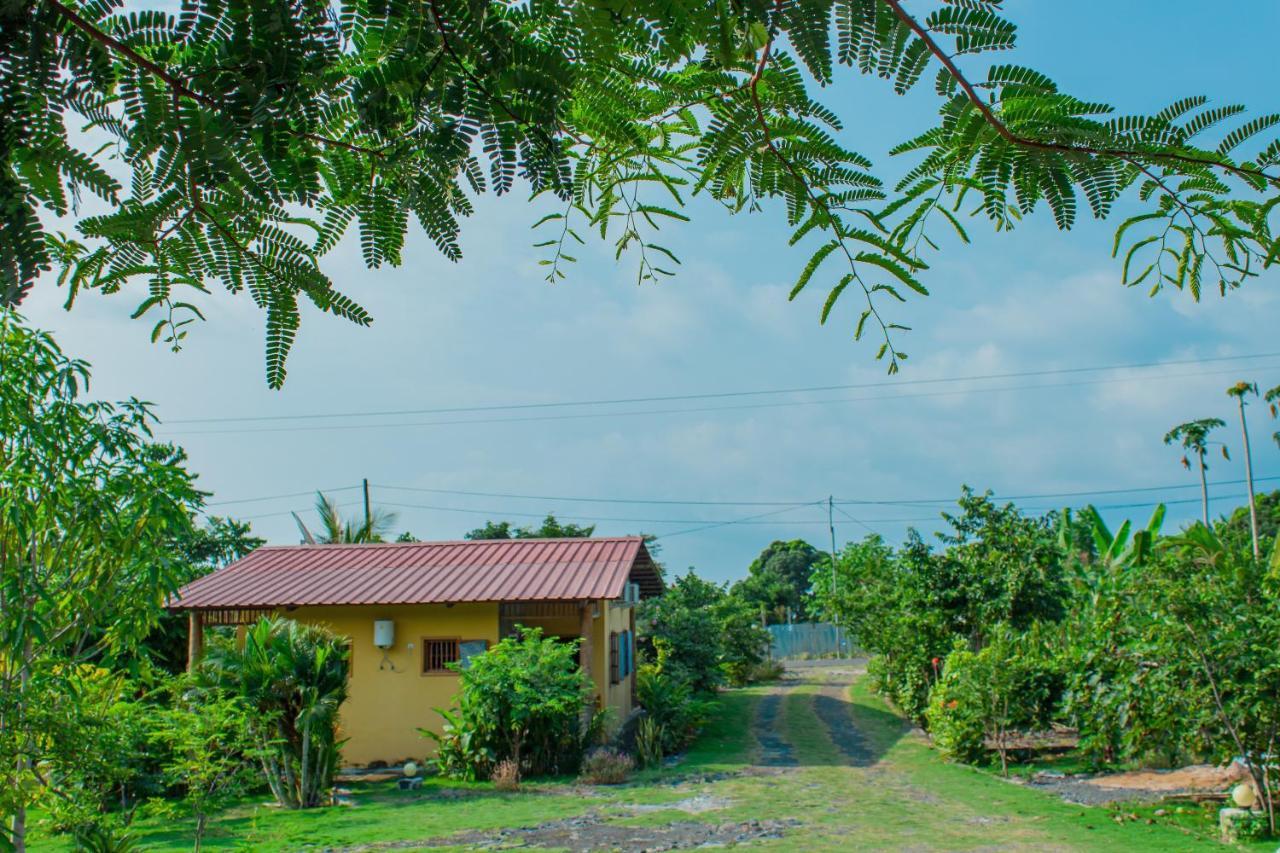 Residencial Tamarindos Bed & Breakfast Morro Peixe Exterior photo