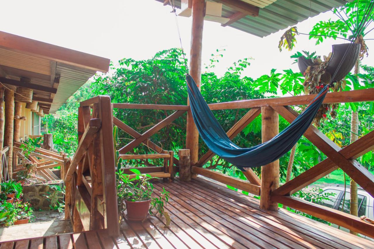 Residencial Tamarindos Bed & Breakfast Morro Peixe Exterior photo