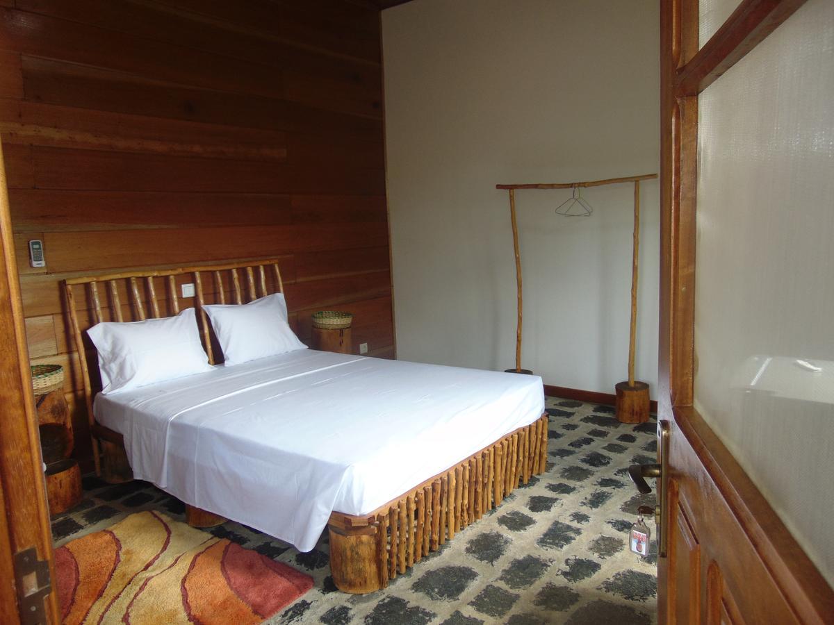 Residencial Tamarindos Bed & Breakfast Morro Peixe Exterior photo
