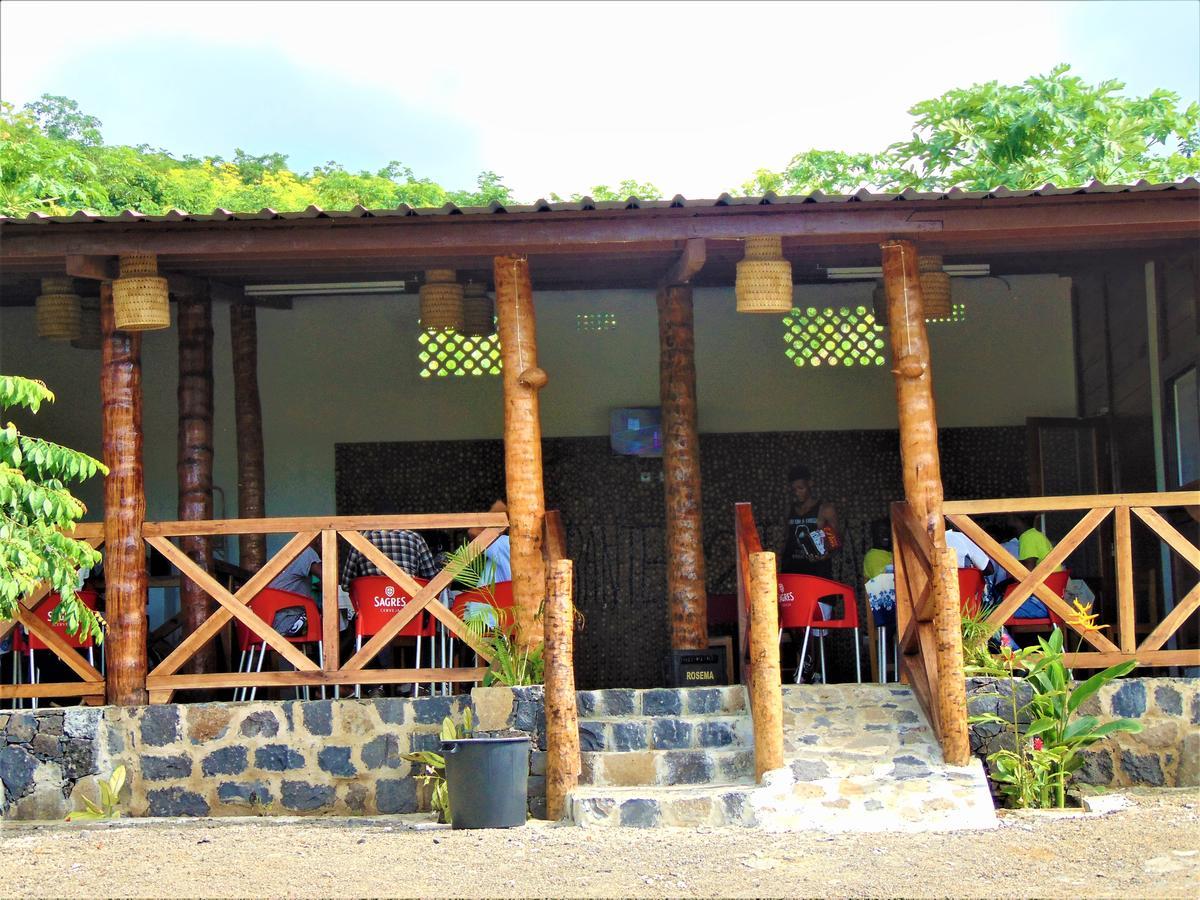 Residencial Tamarindos Bed & Breakfast Morro Peixe Exterior photo